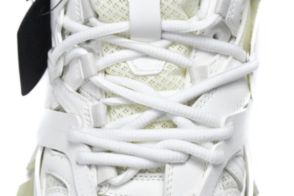 balenciaga_tess_s__luminous_white__542023_w3cr1_9000_17955BB4B1018.jpg Balenciaga Track Luminous White 542023 W3CR1 9000