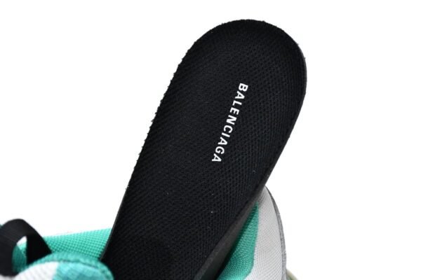 balenciaga_triple_s_mint_green_524039_w09e1_9878_179053A5A3D1D.jpg Balenciaga Triple S Mint Green 524039 W09E1 9878