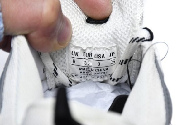 balenciaga_triple_s_white_grey_536737_w09o1_9089_17911DEE85F15.jpg Balenciaga Triple S White Grey 536737 W09O1 9089