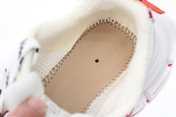 balenciaga_white_734733_w2rg3_1203_1815FC8EC421E.jpg Balenciaga White 734733 W2RG3 1203