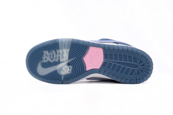 born_x_raised_x_nike_sb_dunk_low_blue_white_fn7819_400_18C2968D3D211.jpg Born x Raised x Nike SB Dunk Low Blue White FN7819-400