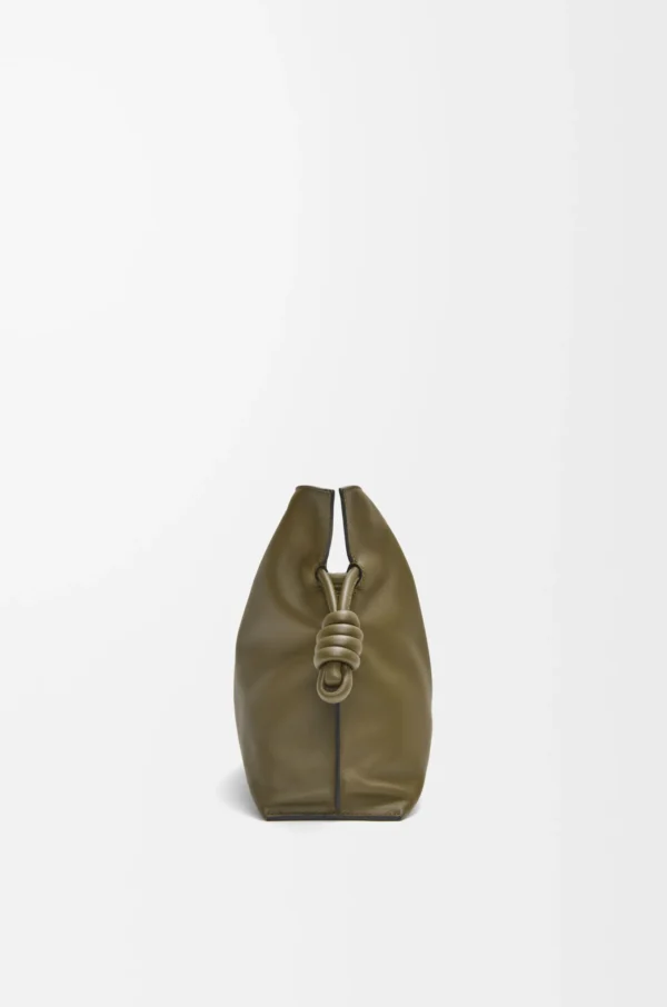 c457ac1a608a7bdf5a9a190c1154b56c-scaled-1.webp Medium Flamenco clutch in nappa calfskin