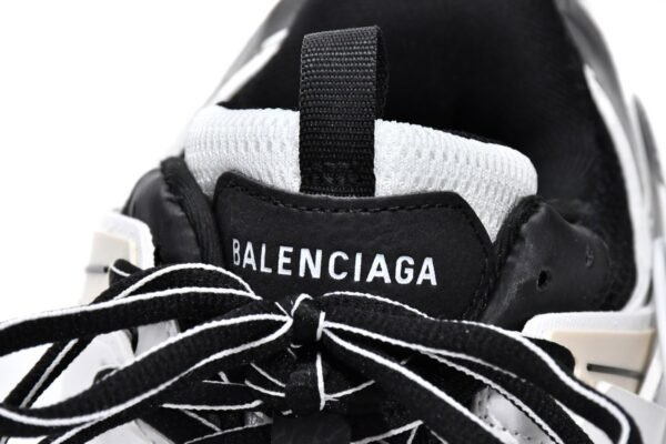 Balenciaga Track. Black White Yellow  542023 W3NM3 7261