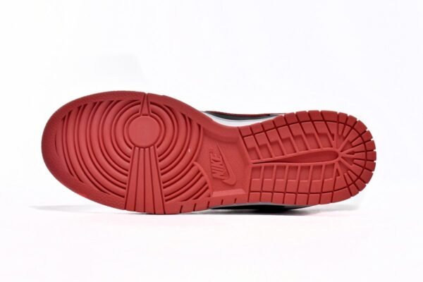 copy_of__nike_dunk_low_pandastrap_dd1391_100_17B58AB43B617.jpg Nike Dunk Low Black and Red FD9762-061