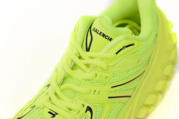 Balenciaga Defender Apple Green 685613 W2RAB 7510