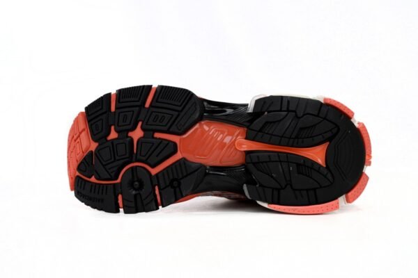 copy_of_balenciaga_runner_white_and_black_characters_19B73BC24CB1A.jpg Balenciaga Runner White Orange Black 677402 W3RB7 9051