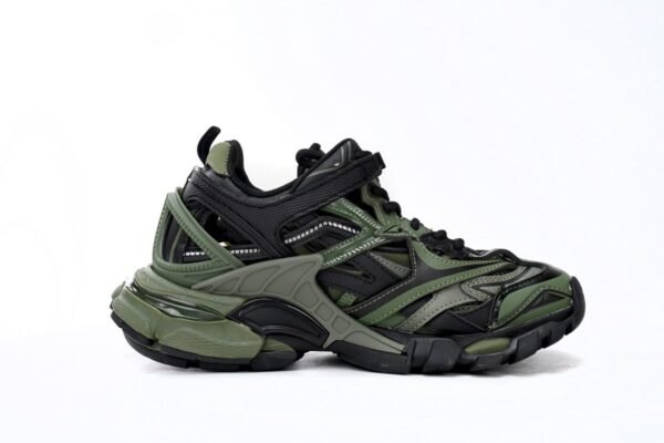 copy_of_balenciaga_track_2_sneaker_chameleon_568615_w2ma1_5610_1898362CAD919.jpg Balenciaga Track 2 Sneaker Military Black 568614 W3AE1 2311