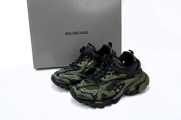 copy_of_balenciaga_track_2_sneaker_chameleon_568615_w2ma1_5610_1898362DB031B.jpg Balenciaga Track 2 Sneaker Military Black 568614 W3AE1 2311