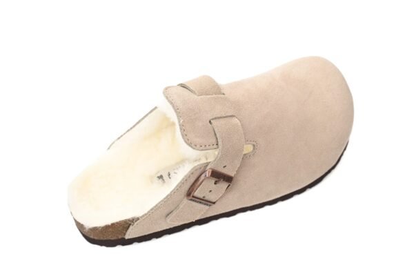 copy_of_birkenstock_london_shearling_kith_faded_beige_e14d010n6l_19918DBED3114-scaled-1.jpg Birkenstock Boston Shearling Coin Suede Beige E14T002N6L