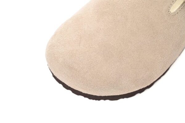 copy_of_birkenstock_london_shearling_kith_faded_beige_e14d010n6l_19918DC2CF915-scaled-1.jpg Birkenstock Boston Shearling Coin Suede Beige E14T002N6L