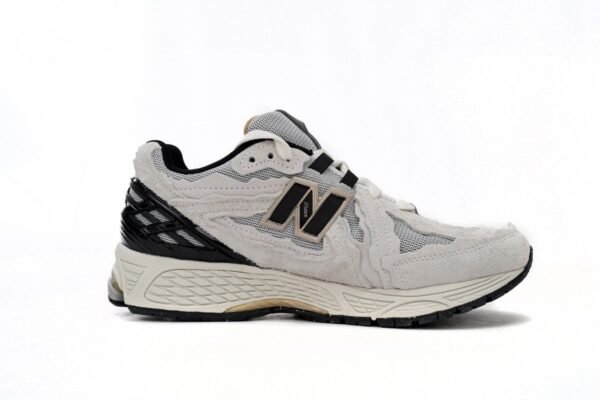 copy_of_new_balance_beige_m1906rp_186C4A9B22411.jpg NEW BALANCE Light Gray M1906DC