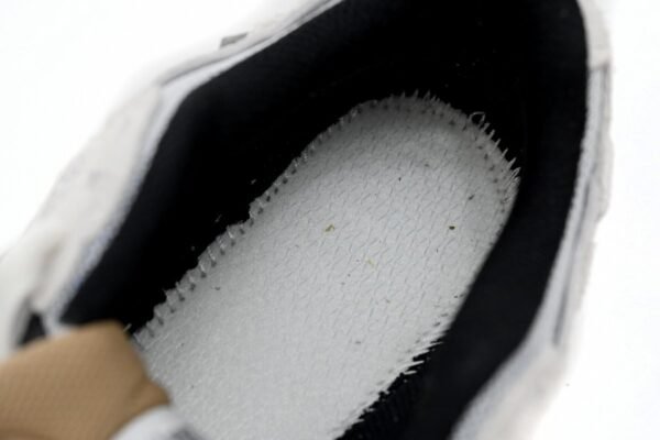 copy_of_new_balance_beige_m1906rp_186C4A9BF6A1C.jpg NEW BALANCE Light Gray M1906DC