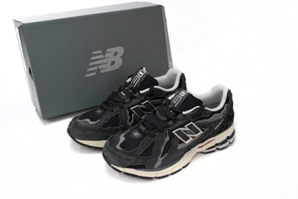 copy_of_new_balance_black_m1906rk_186C496360F1F.jpg New Balance 1906R “Refined Future” M1906DD
