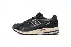 copy_of_new_balance_black_m1906rk_186C496414215.jpg New Balance 1906R “Refined Future” M1906DD