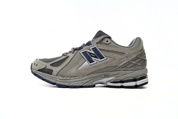 copy_of_new_balance_greyish_red_m1906rr_186C49CCF081C.jpg NEW BALANCE Grey M1906RB