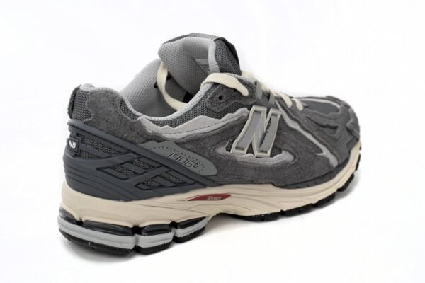 copy_of_new_balance_white_red_m1906rq_186C48E9CE21A.jpg NEW BALANCE Retro Grey M1906DA