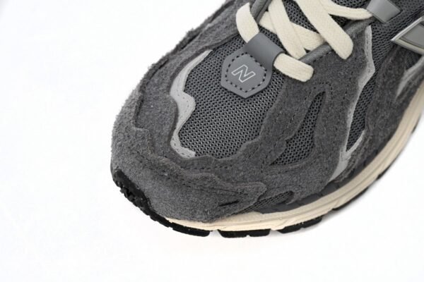 copy_of_new_balance_white_red_m1906rq_186C48EA65A1B.jpg NEW BALANCE Retro Grey M1906DA