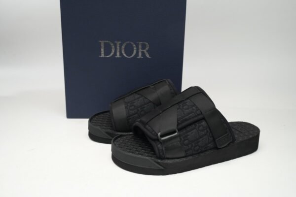 dior_alpha_oblique_black_3sa081yyv_h060_1A33CBFD32913.jpg Dior Alpha oblique Black 3SA081YYV H060