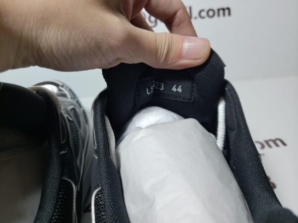 dior_b30_black_3sn279zmb_h969_19BDC25A59D10-scaled-1.jpg Dior B30 Black 3SN279ZMB_H969