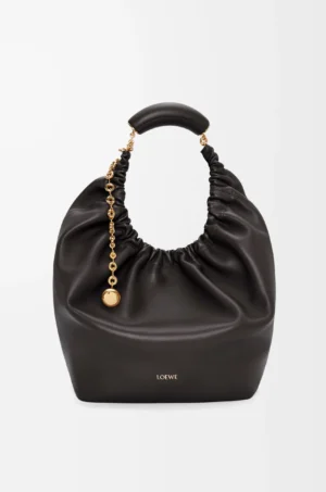 ec613e7b742bad69e1ec410796eacc8e-scaled-1.webp Medium Squeeze bag in mellow nappa lambskin