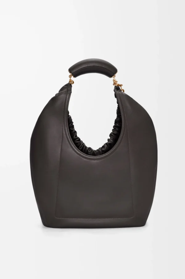 f42c934f94547f0d6abb2a7869048a32-scaled-1.webp Medium Squeeze bag in mellow nappa lambskin