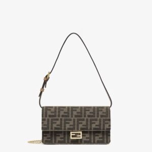 f93905d7c63eae93f2d874cde400be93.jpg Chain with wallet BAGUETTE handbag