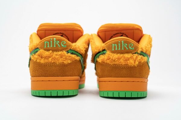 Grateful Dead x Nike SB Dunk Low Pro QS  “ Orange Bear”  CJ5378-800
