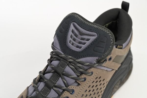 Hoka One One Tor Ultra Low Bodega 1145771-NBYL