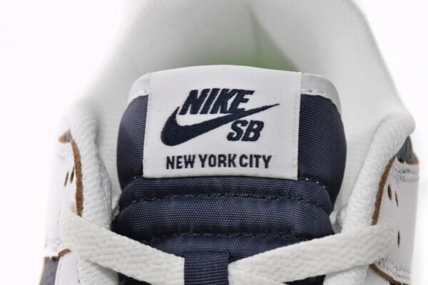 huf_x_nike_sb_dunk_low_nyc_fd8775_100_178860B9F1D1C.jpg HUF x Nike SB Dunk Low NYC FD8775-100