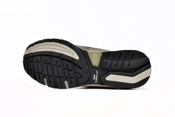 jjjjound_x_new_balance_992_grey_m992j2_1829ABC968A10.jpg JJJJound x New Balance 992 Grey M992J2