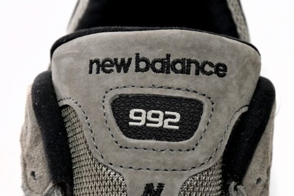 jjjjound_x_new_balance_992_grey_m992j2_1829ABCE32712.jpg JJJJound x New Balance 992 Grey M992J2