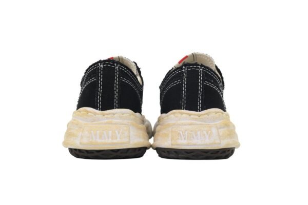 Mihara Yasuhiro  Retro Black And White NO.735