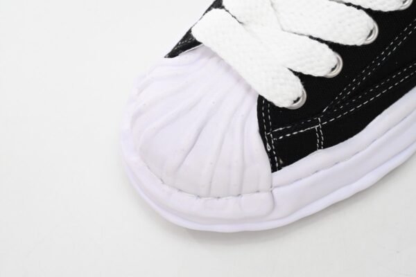 Mihara Yasuhiro Black And White  NO.703