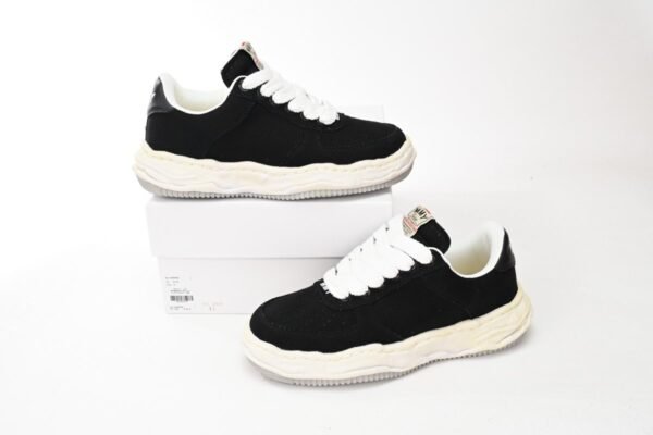 Mihara Yasuhiro White And Black Gray Low  NO.769
