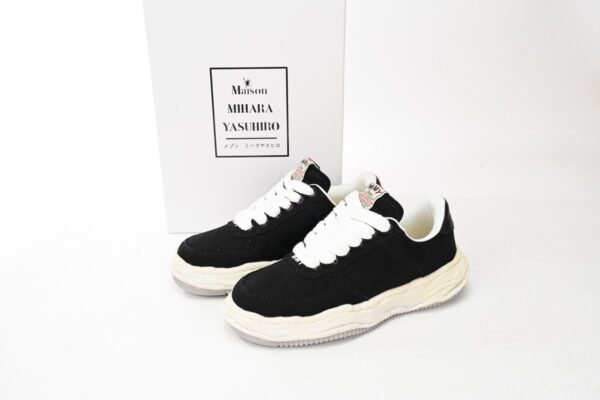 Mihara Yasuhiro White And Black Gray Low  NO.769