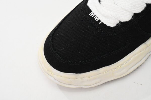 Mihara Yasuhiro White And Black Gray Low  NO.769