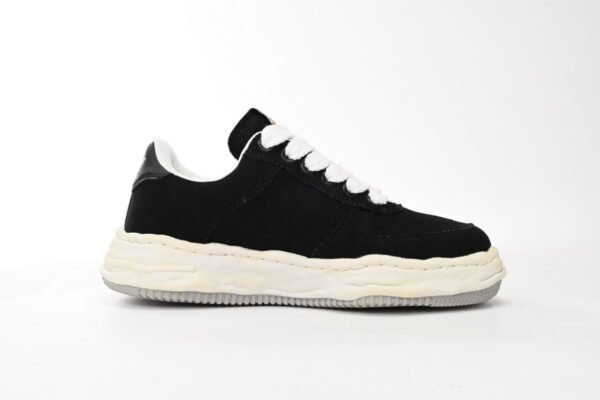 Mihara Yasuhiro White And Black Gray Low  NO.769