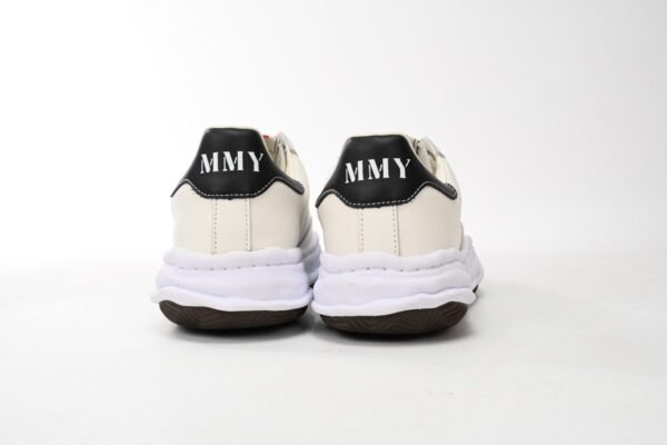 Mihara Yasuhiro White And White Black Gold NO.702