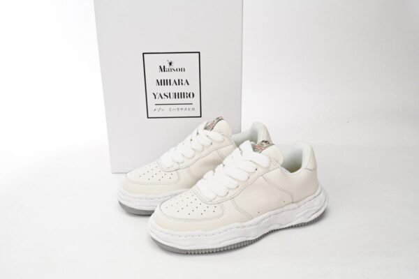 mihara_yasuhiro_white_and_white_gray_low_no_744__196F0CD27B21C.jpg Mihara Yasuhiro White And White Gray Low NO.744