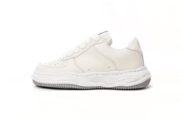 mihara_yasuhiro_white_and_white_gray_low_no_744__196F0CD288411.jpg Mihara Yasuhiro White And White Gray Low NO.744
