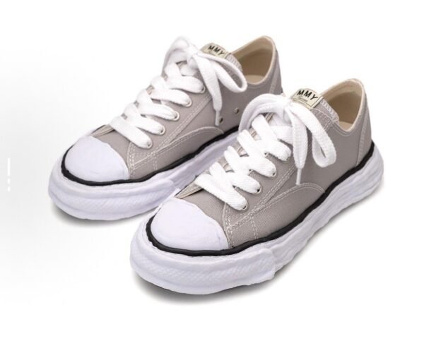mihara_yasuhiro_white_light_brown_no_806_1C254974D5213.jpg Mihara Yasuhiro White Light Brown NO.806