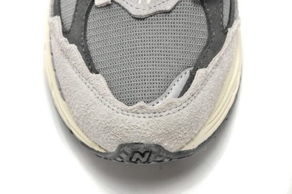 New Balance 2002R Cloud Ash M2002RDA