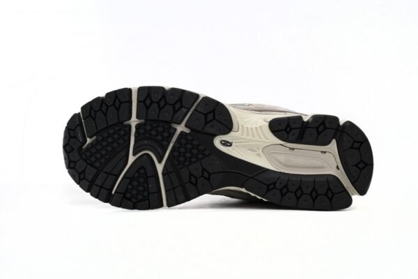 new_balance_2002r_light_gray_m2002rc_183A314E4561C.jpg New Balance 2002R Light Gray M2002RC