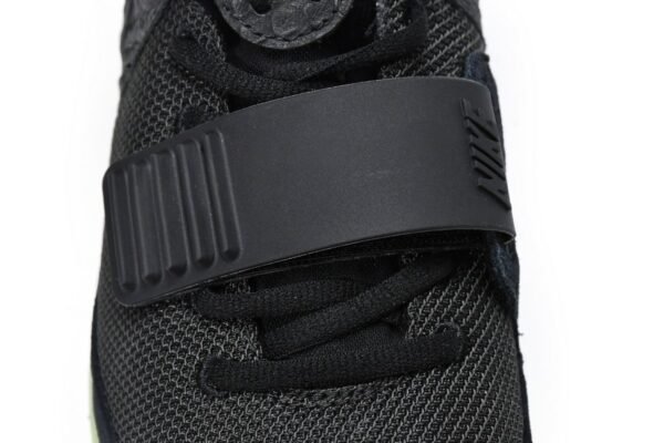 nike_air_yeezy_2_solar_red_508214_006_187A6CD1E6A16.jpg Nike Air Yeezy 2 Solar Red 508214-006