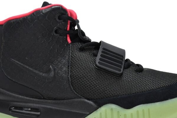 nike_air_yeezy_2_solar_red_508214_006_187A6CD25B01B.jpg Nike Air Yeezy 2 Solar Red 508214-006