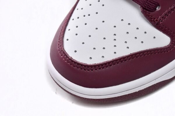 Nike Dunk Low Bordeaux DD1503-108