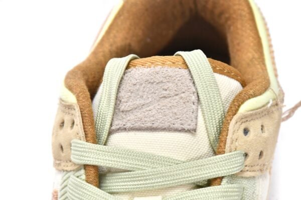 Nike Dunk Low On The Bright Side DQ5076-121