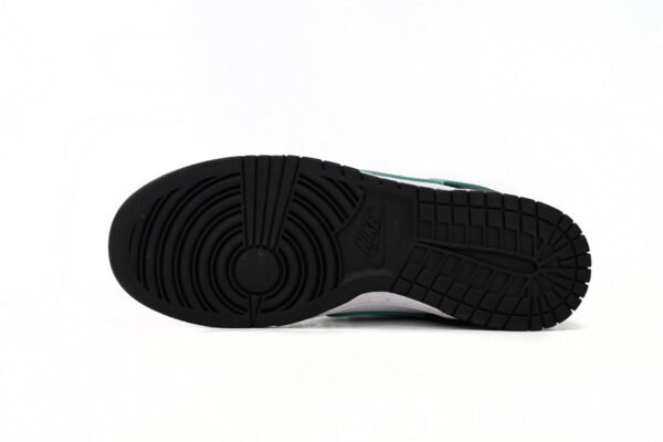 Nike Dunk Low RETRO PRM  FD4623-131
