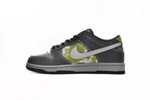 nike_dunk_low_sb_friends_and_family_fd8775_002__17885B5933C12.jpg Nike Dunk Low SB Friends and Family FD8775-002