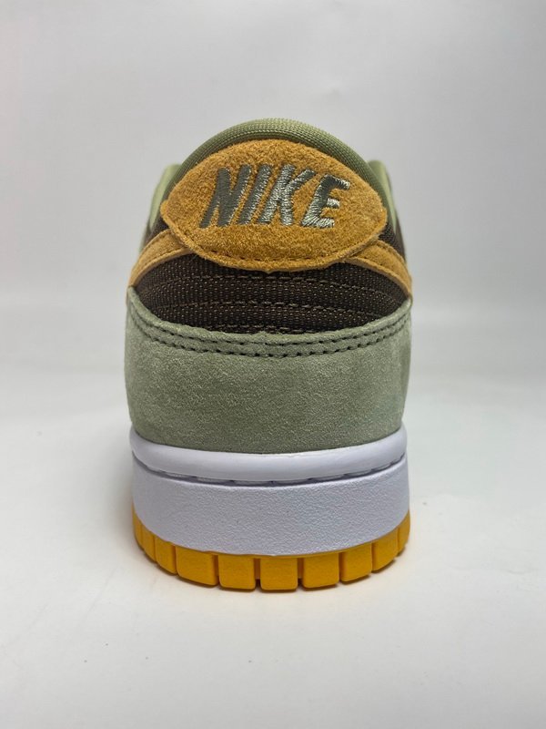 Nike Dunk Low SE Dusty Olive DH5360-300